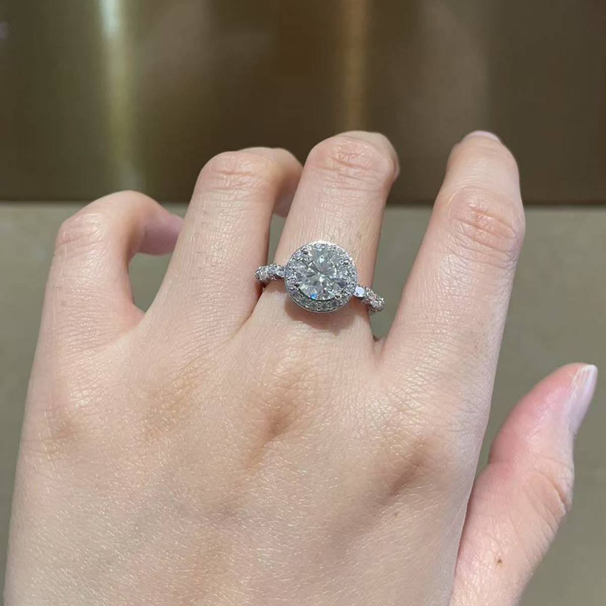 Round Bag Women's Ring S925 Silver Plated Platinum Customized Selection Main Stone Moissanite 2.0ct/Side Stone Cubic Zirconia